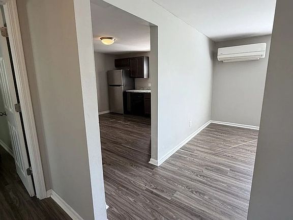 5th image of 1829 E 8th St #1851-5
