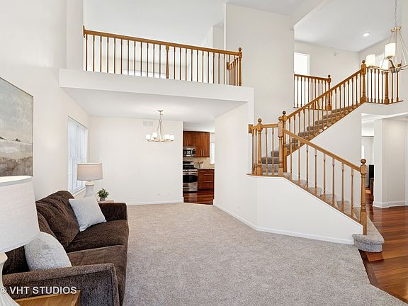 5th image of 463 Gatewood Ln