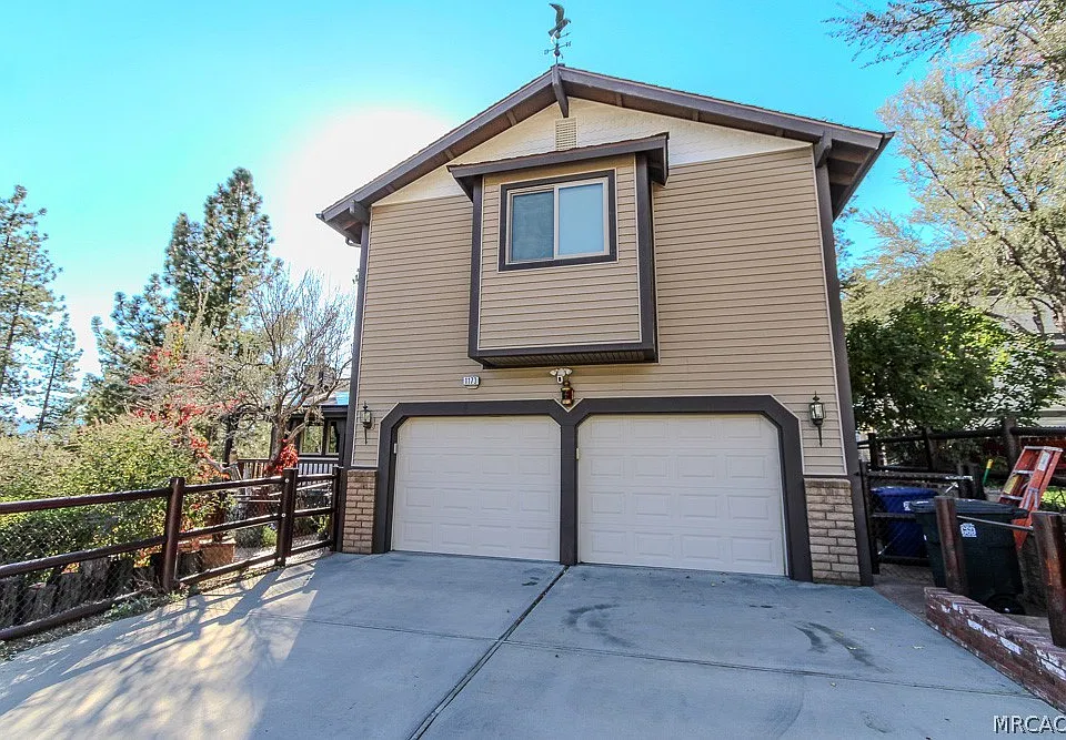 1173 Mount Doble Dr
