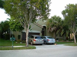 17049 SW 16th St, Pembroke Pines, FL 33027