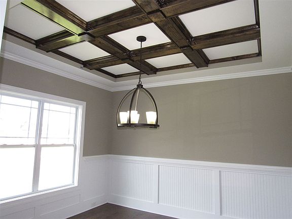 2nd image of 61 E Saddle Ct