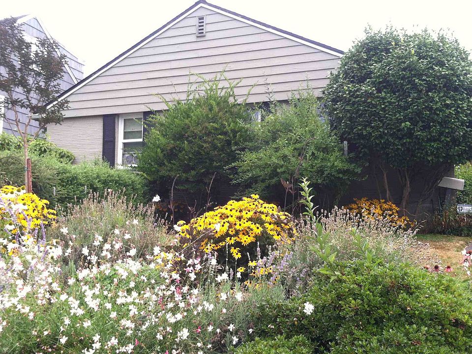 2nd image of 5506 NE 70th St
