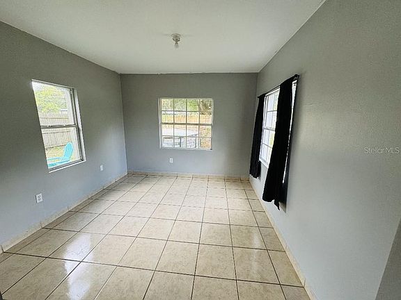 5th image of 419 AVENUE M NE