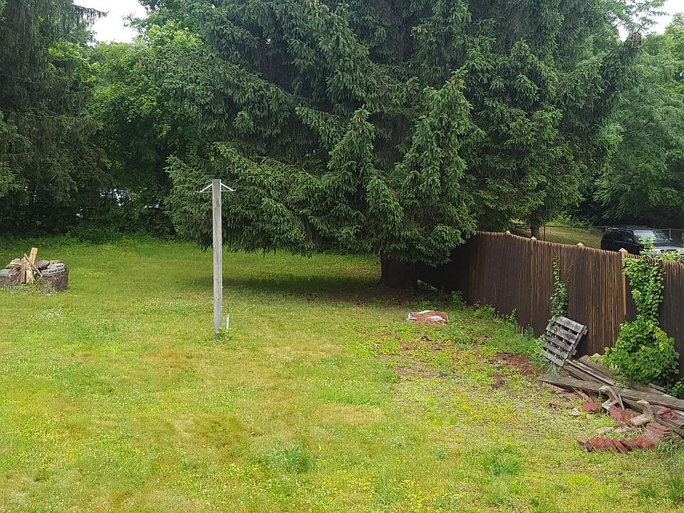 .3 acre yard