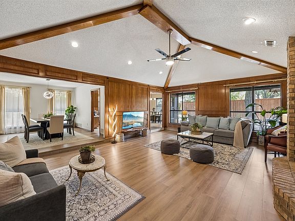 4th image of 902 Briarcliff Ct