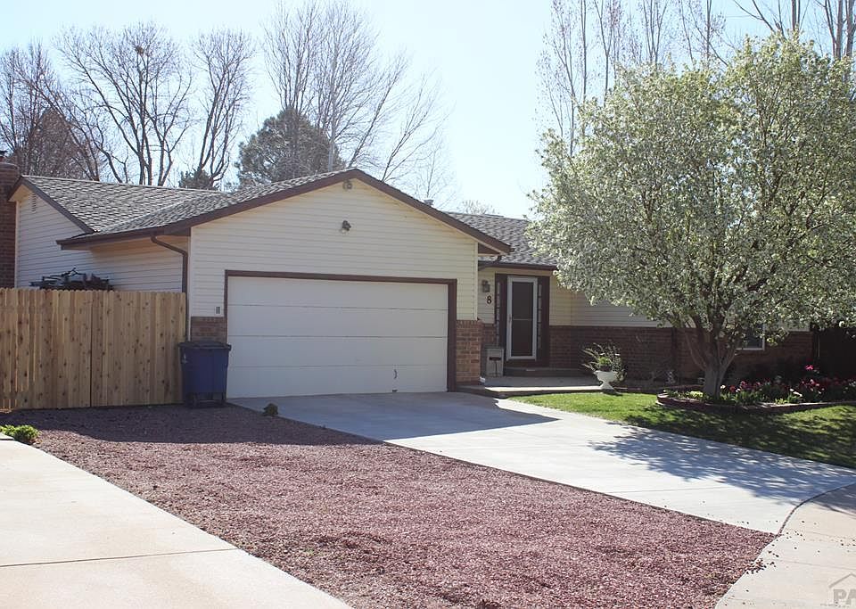 1st image of 8 Fireweed Ct