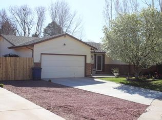 8 Fireweed Ct, Pueblo, CO 81001