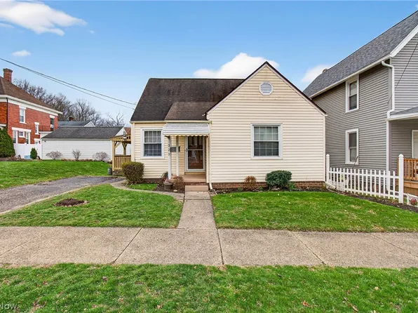 323 Cherry Rd NE, Massillon, OH 44646