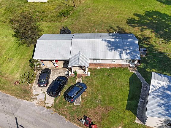 2nd image of 133 Lonestar Rd
