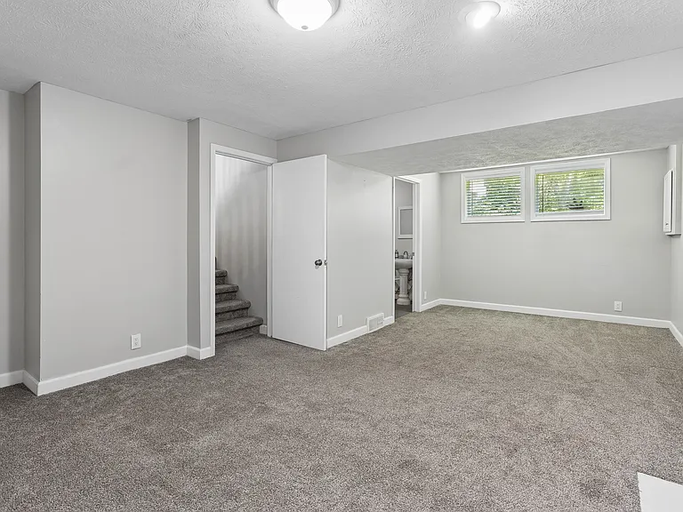 6005 N 126th Ave — Photo 20