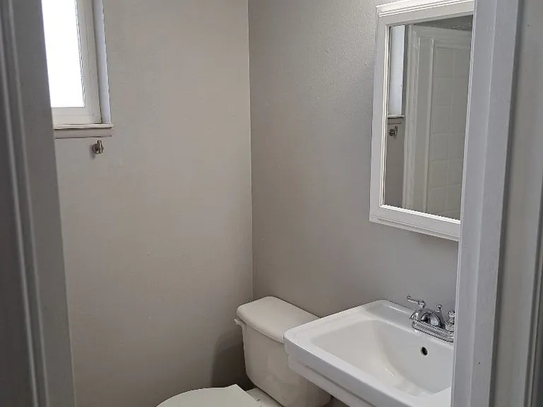 2859 Hill Ave — Photo 12