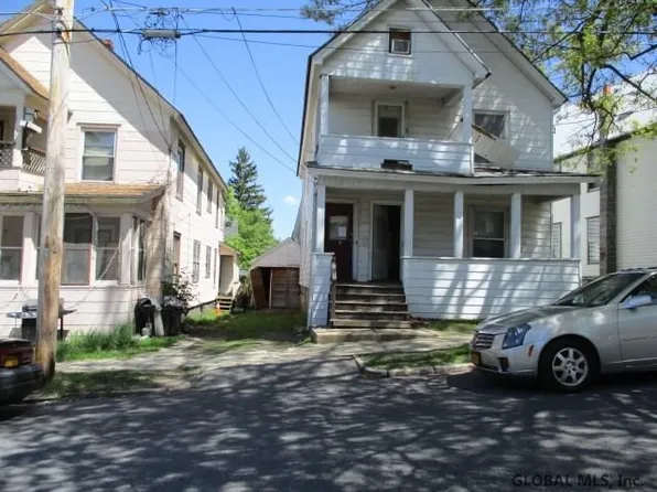 29 Steele Ave, Gloversville, NY 12078