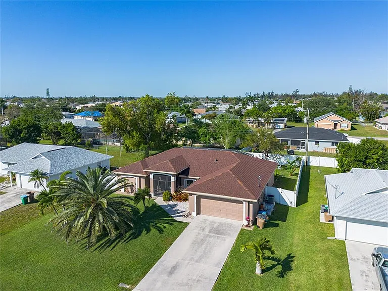 810 SW 10th Pl — Photo 20