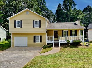 214 Hampton Dr, Dallas, GA 30132