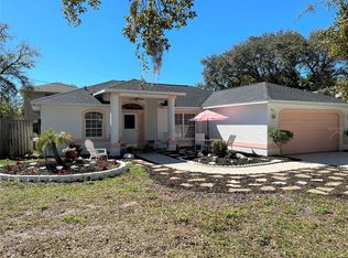 627 Kenneth Way, Tarpon Springs, FL 34689