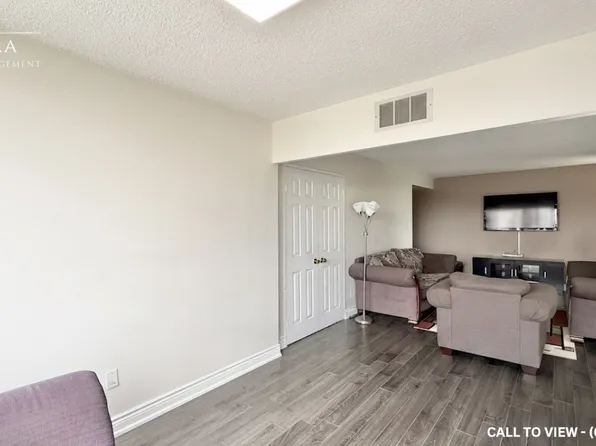 4 Lisa St #1404, Brampton, ON L6T 4B6