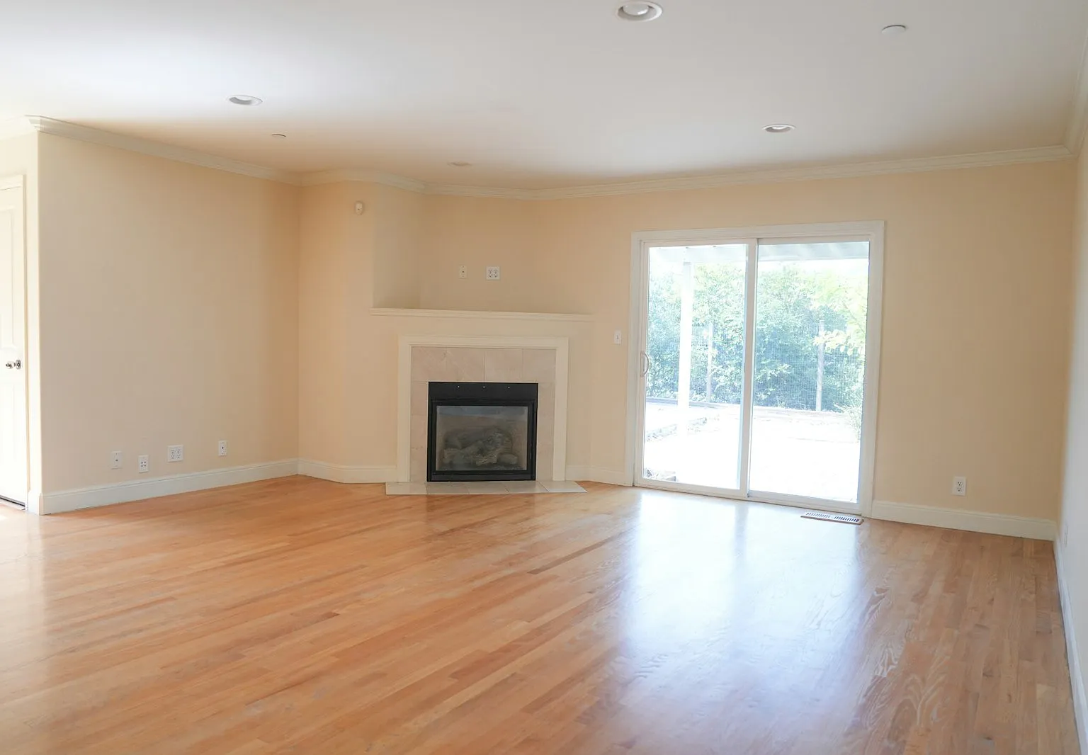 300 Ridgeway Road, Unit A — Photo 1