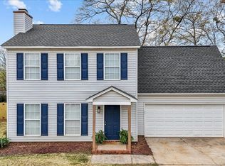8 Sandy Point Ct, Simpsonville, SC 29680