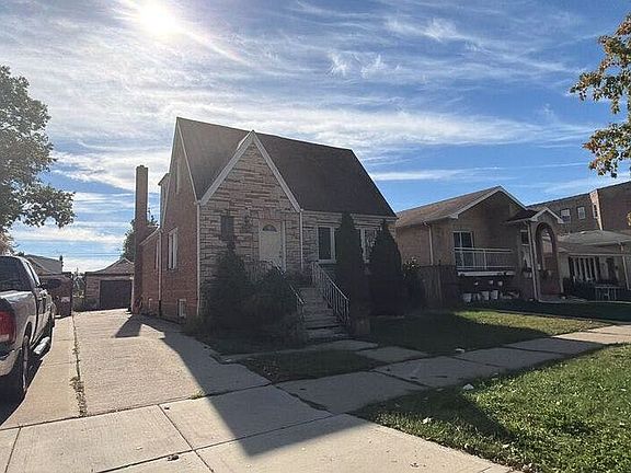 3rd image of 7337 W 55th Pl