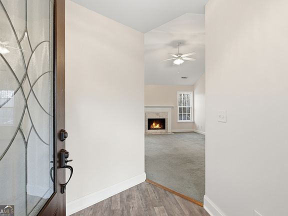 3rd image of 241 Tommy Irvin Rd