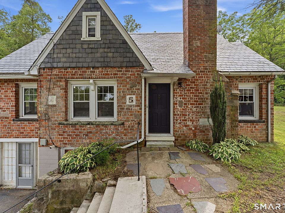 1st image of 5 Richards Grove Road