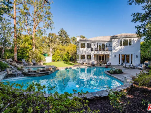 11797 Chaparal St, Los Angeles, CA 90049