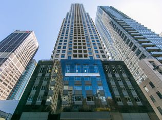 35 Balmuto St #6, Toronto, ON M4Y 0A3