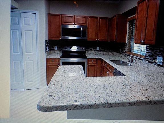 5th image of 3750 Monterey Ln
