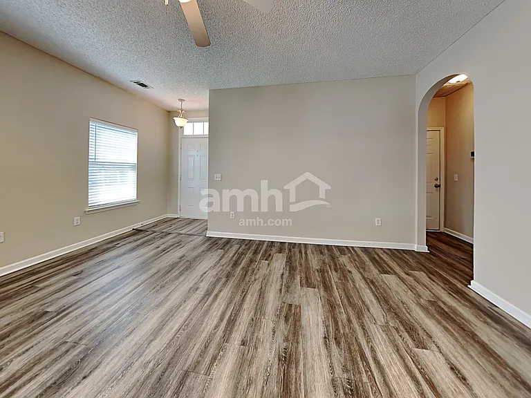 762 Bristol Way — Photo 7