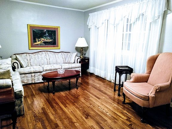 Large Living with Hardwoods