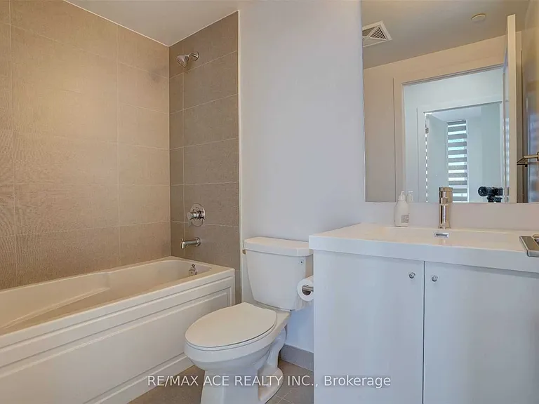 2550 Simcoe St N #218 — Photo 20