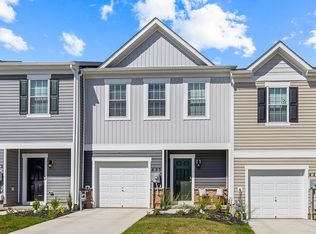 435 Locust Run Dr, York, PA 17404