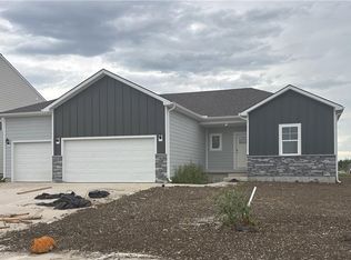 17819 Green Rd, Gardner, KS 66030
