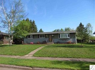 715 13th Ave, Two Harbors, MN 55616