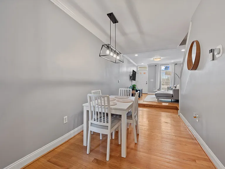 8 E Randall St — Photo 6