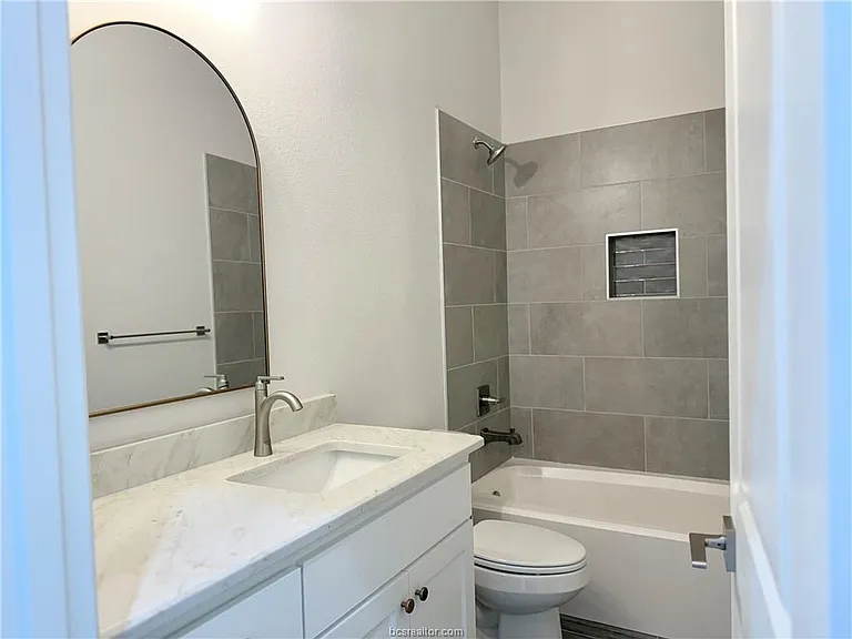 4205 Skylar Dr — Photo 18