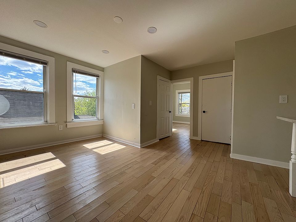 1st image of 237 Davenport Ave #2B