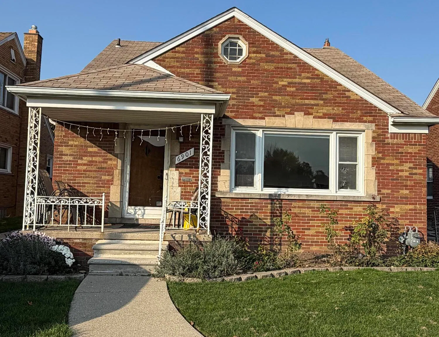 4 bed, 2.5 bath, 1660 sqft, $2,100 — Photo 1