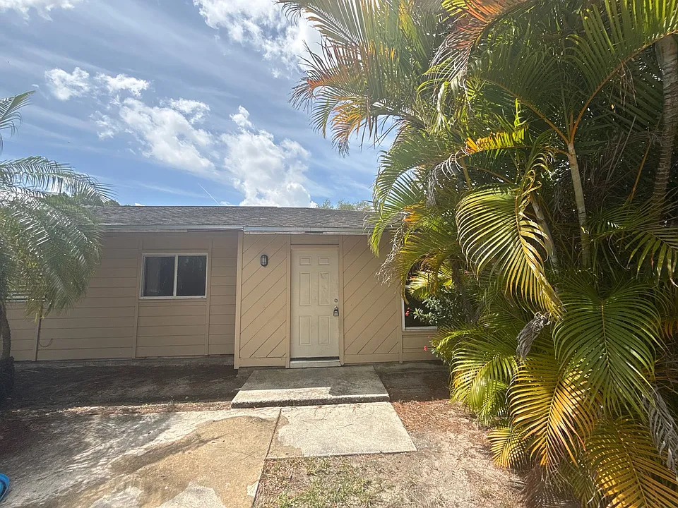 4120 Pine Drop Ln
