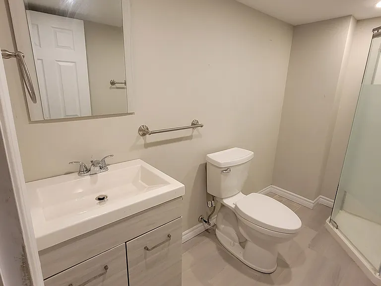 496 Horner Ave #L4 — Photo 12