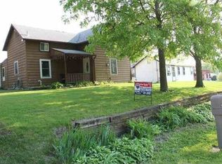 131 E Meuse St, Blue Grass, IA 52726