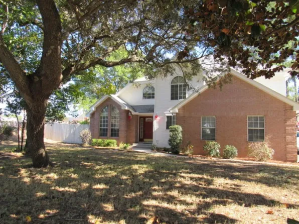 2 Shady Ln, Mary Esther, FL 32569
