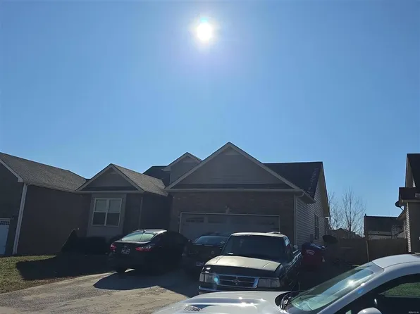 838 Shelton Cir, Clarksville, TN 37042