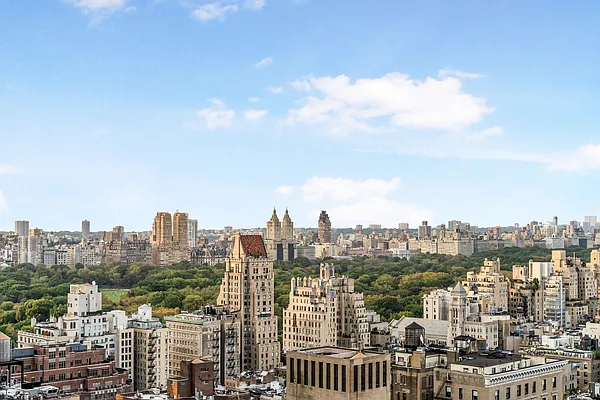 Sold by Nest Seekers International | media 15