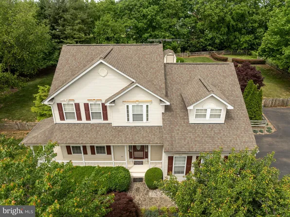 680 Mara Rose Ln, Harpers Ferry, WV 25425