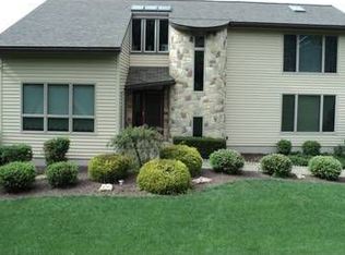 100 N Circle Rd, Williamsport, PA 17701