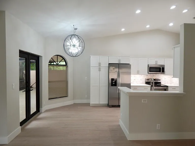 22864 Marbella Cir — Photo 12