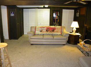 319 Jackson Rd, Pittsburgh, PA 15239