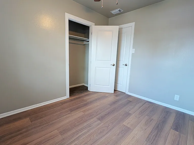 5802 Magnes Ln — Photo 13