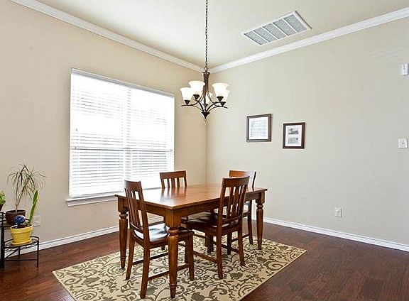 4th image of 1004 Seclusion Cove Dr